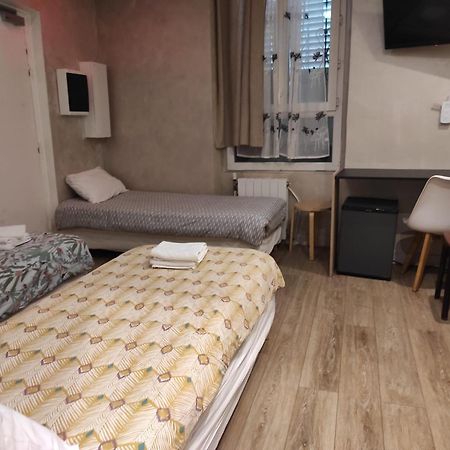 Hotel Clermont Montmartre Париж Екстериор снимка