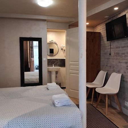 Hotel Clermont Montmartre Париж Екстериор снимка