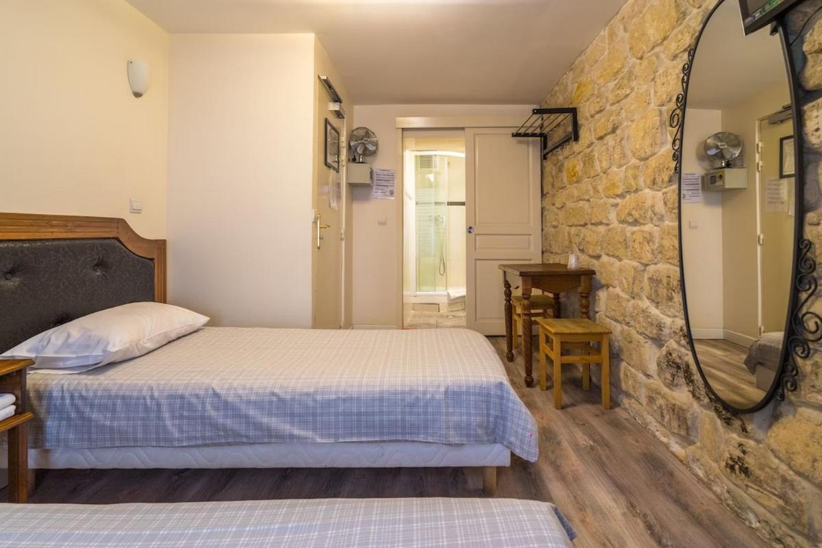 Hotel Clermont Montmartre Париж Екстериор снимка